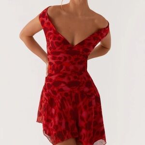 Elegant Red Patterned Dress
